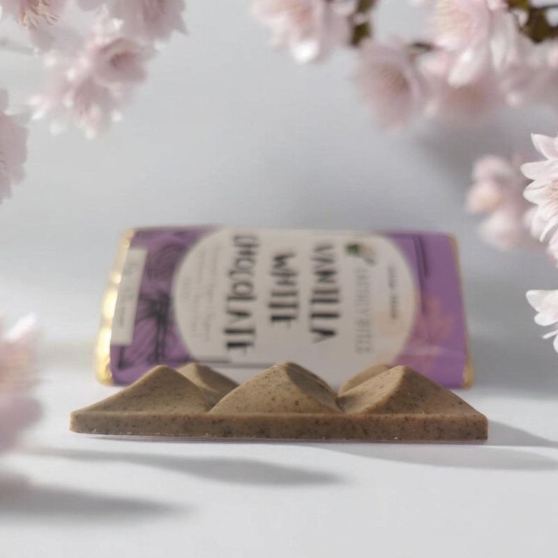 Earthly Bites Vanilla & Coconut Organic White Chocolate 80g