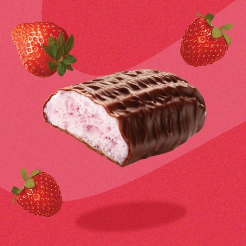 Flower & White Vegan Chocolate Dipped Strawberry Meringue Bar 20g